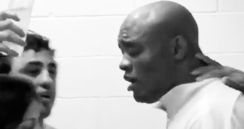 Anderson Silva também chora